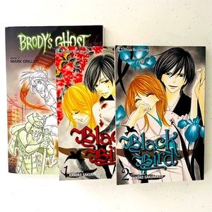 Anime/Graphic Novel 3 Paperback Book Bundle